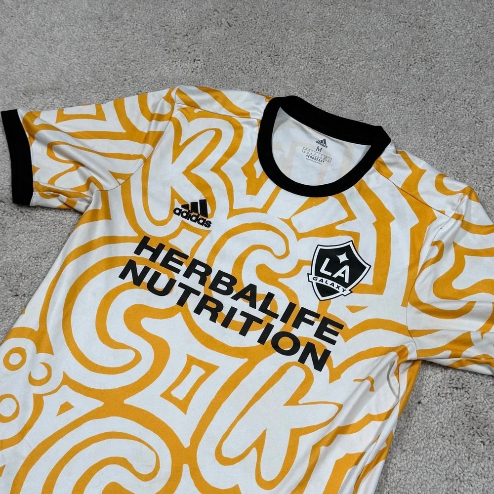 Adidas LA Galaxy Kick Childhood Cancer Soccer Jersey Mens Medium Yellow GJ0785